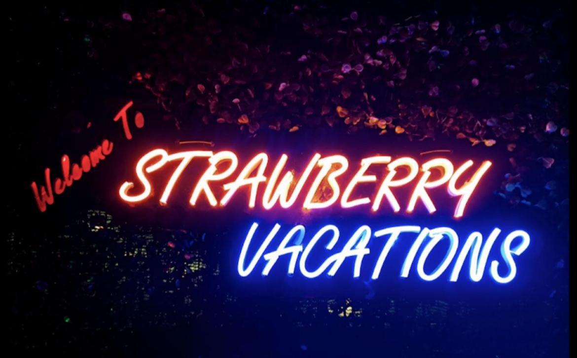 Strawberry Vacations Villa Panchgani Esterno foto